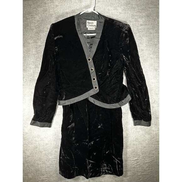 Vintage Nipon Coature 2 Piece Midi Skirt Suit Black Velour 4 Button Blazer - Picture 1 of 15